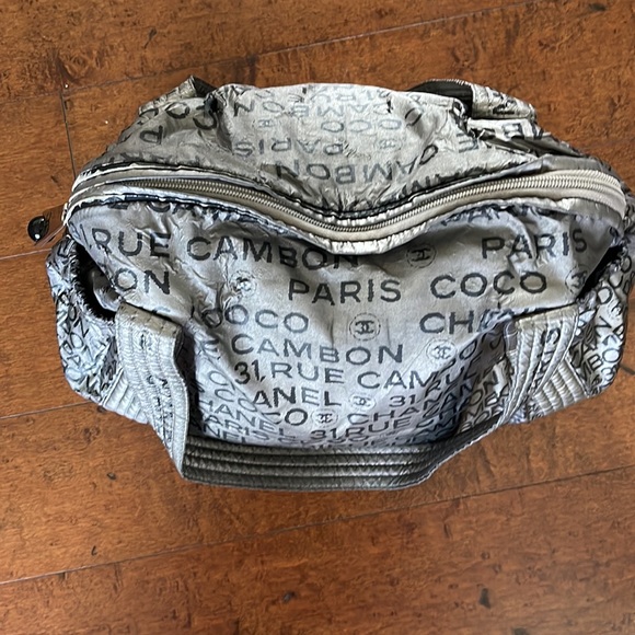 Chanel Rue Cambon 32 Silver Hobo Shoulder Bag         Chanel bag 🔥🔥🔥 - Picture 5 of 12